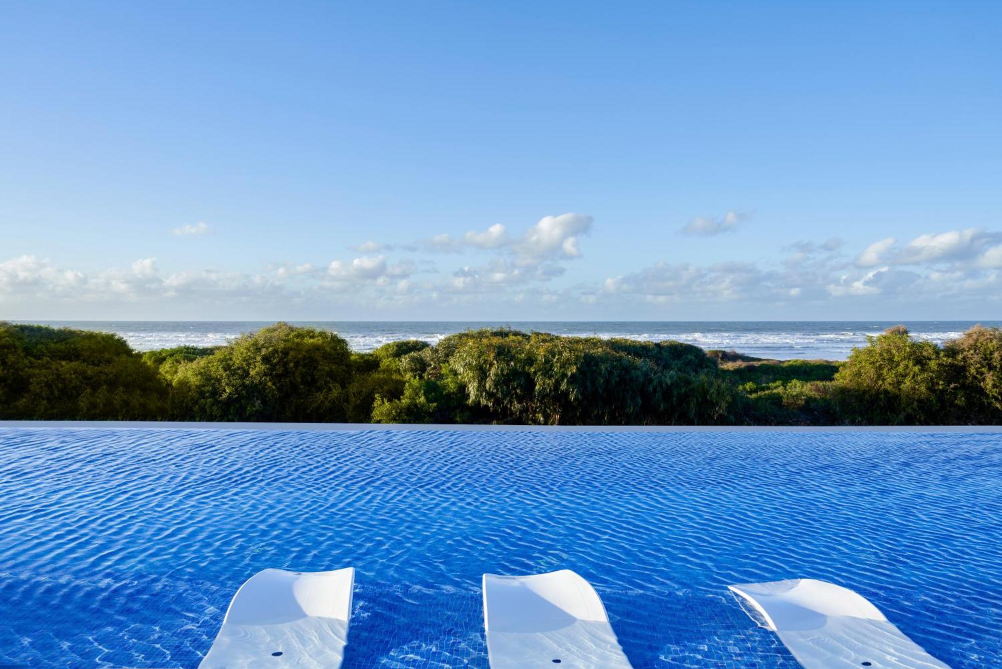 Pullman Mazagan Royal Golf & Spa Эль-Джадида Экстерьер фото View of the Atlantic Ocean from the pool at the Iberostar Grand Hotel Bahia, in 2019